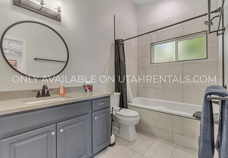 232 W 200 N — Photo 11