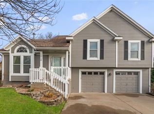 1010 NE 107th St, Kansas City, MO 64155