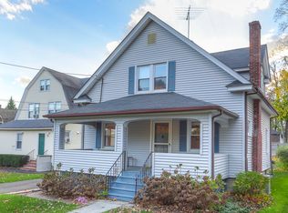 110 Milbank Ave, Greenwich, CT 06830