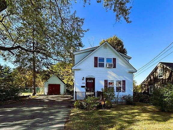 5th image of 139 Chamberlain St