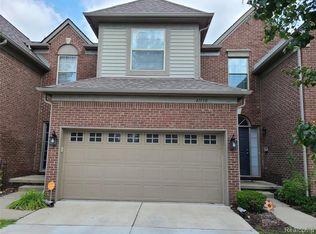 41130 Maplewood Dr, Canton, MI 48187