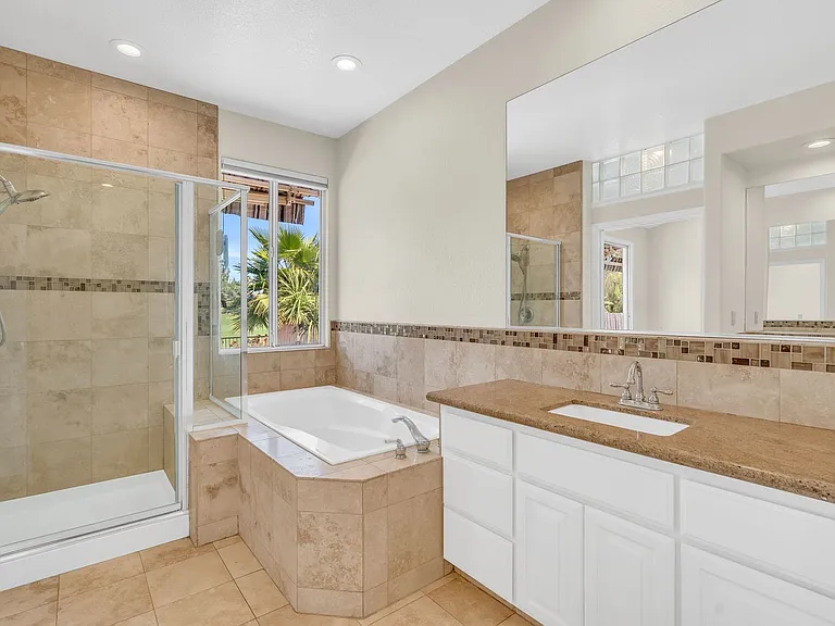 2317 Wayfarer Dr — Photo 38