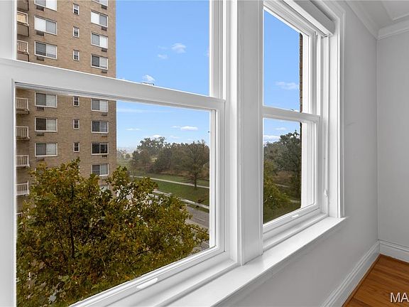 5th image of 709 S Skinker Blvd APT 703