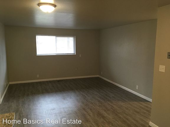 4th image of 601 Monterey Dr APT A