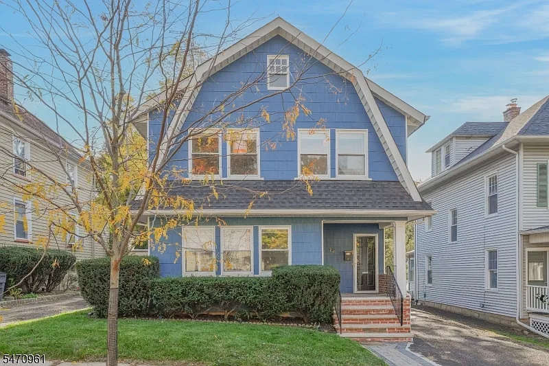 3 bed, 1.0 bath, $3,150 — Photo 1