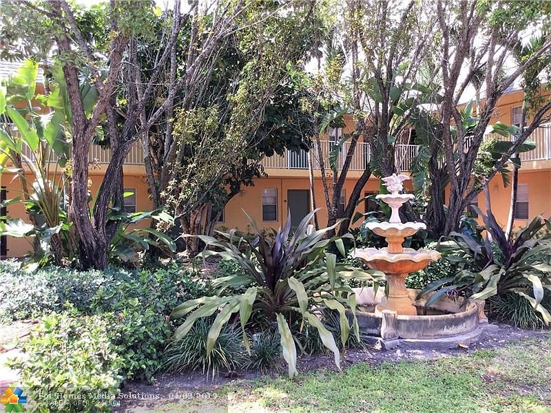1st image of 4051 N Dixie Hwy APT 3