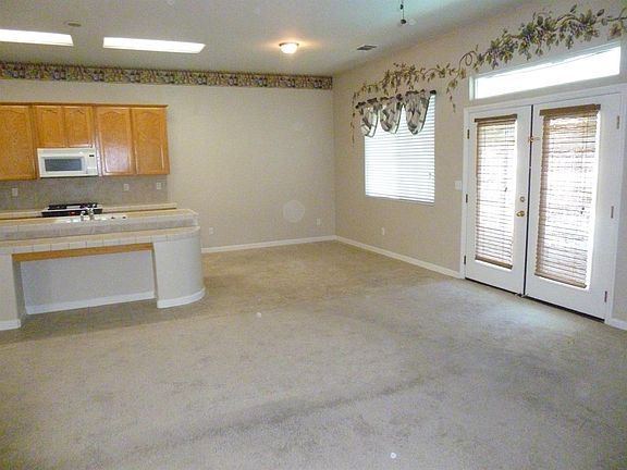 5th image of 2459 W Nancy Ave