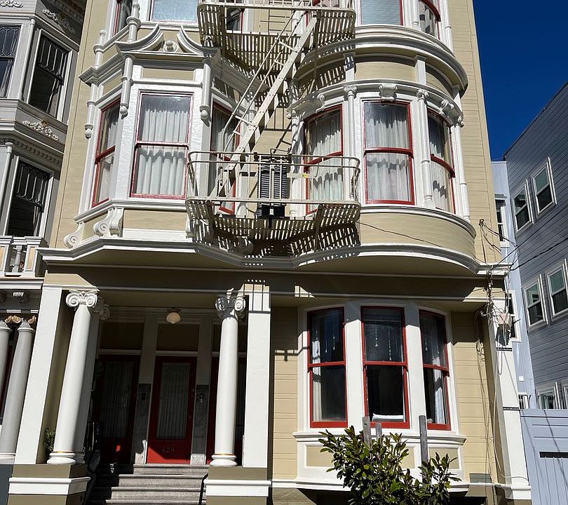 1st image of 422 Lyon St #2