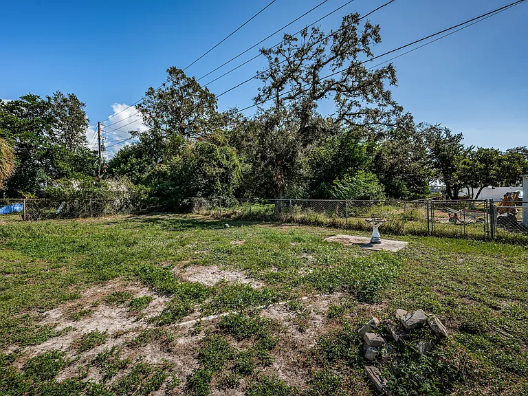 4424 Beacon Square Dr — Photo 31