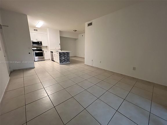 4th image of 7210 NW 114th Ave #2055