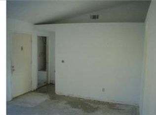 323 Oleander Dr, San Jacinto, CA 92582
