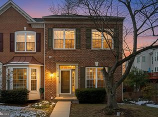 5432 Summer Leaf Ln, Alexandria, VA 22312