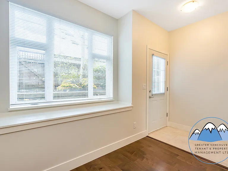 4458 Albert St #204 — Photo 12