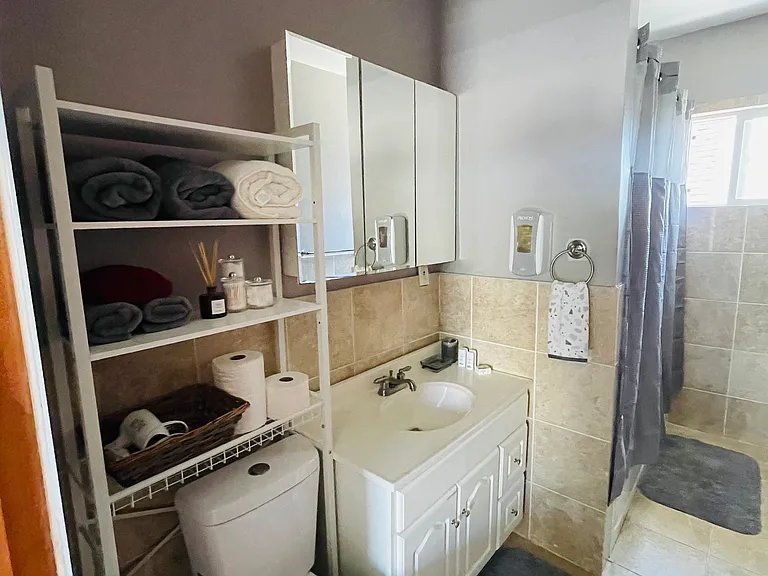 1136 Hilton Ave #2 — Photo 11