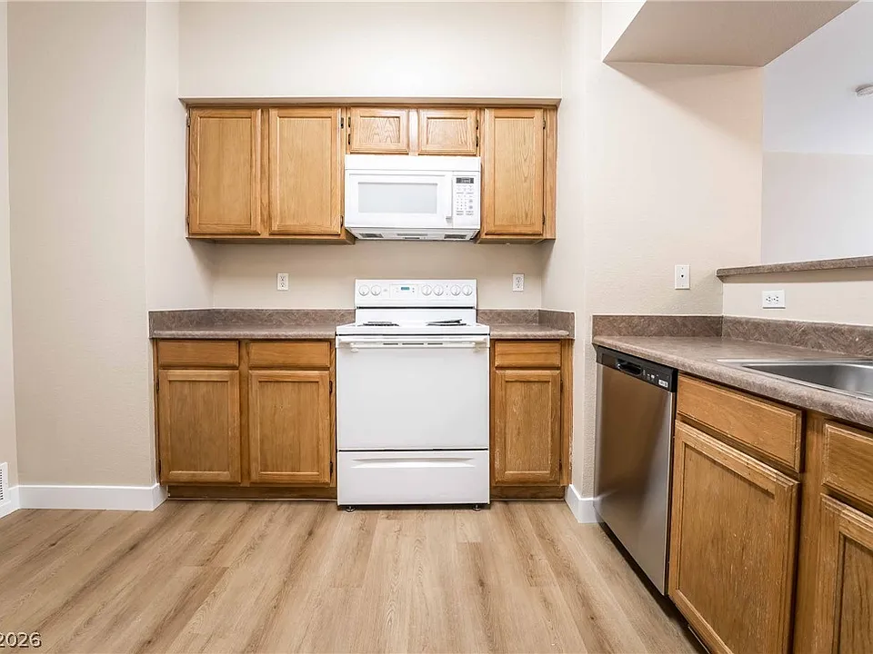 6650 W Warm Springs Rd #1179