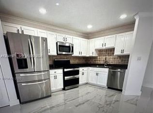 7001 SW 164th Ct #Townhouse 7001, Miami, FL 33193