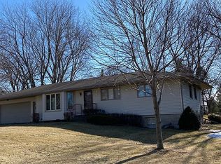 1464 Aldrich Ct, Faribault, MN 55021