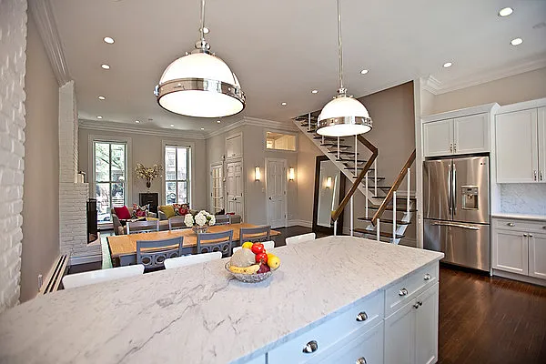 Sold by Arena Real Estate | media 10