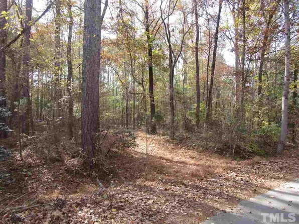 9212 Lake Carol Dr, Zebulon, NC 27597