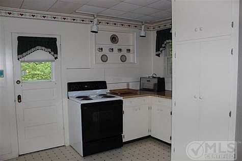 2nd image of 6687 Audubon St