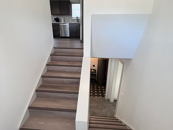 5th image of 928 Linden Ave