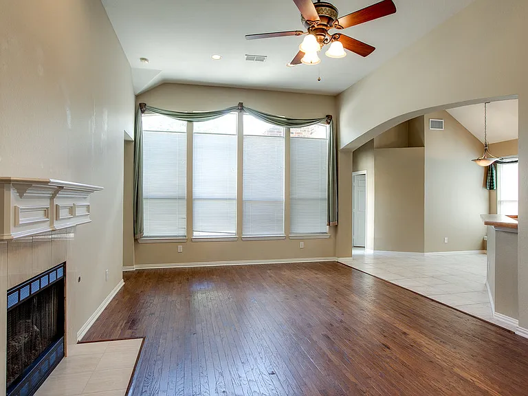 2221 Briary Trace Ct — Photo 13