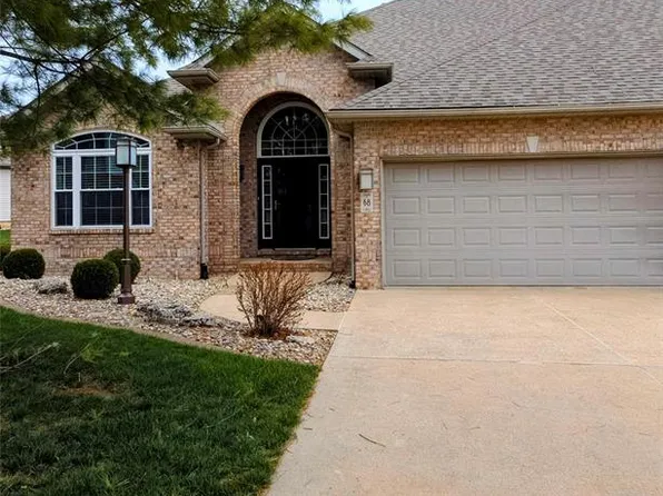 68 Ginger Creek Pkwy, Glen Carbon, IL 62034