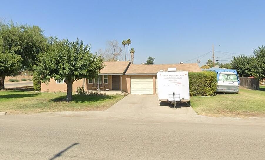 1st image of 30521 Rd 72