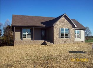 304 Stevens Cir, Lafayette, TN 37083