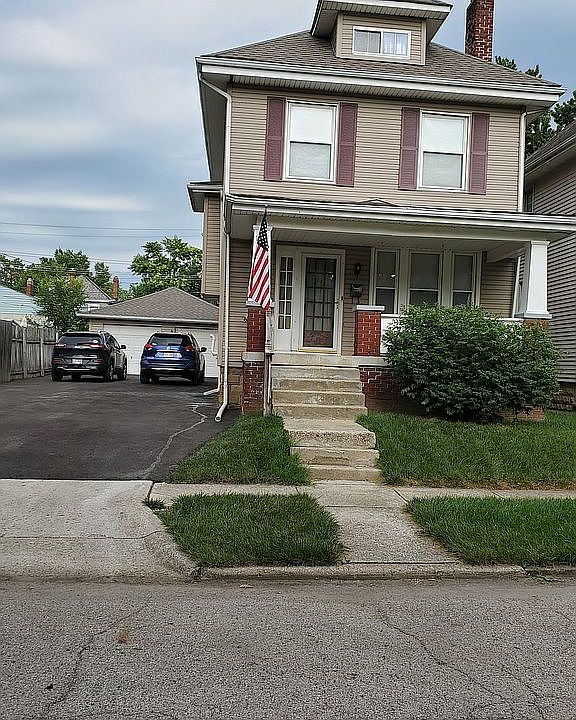 1st image of 102 S Harris Ave