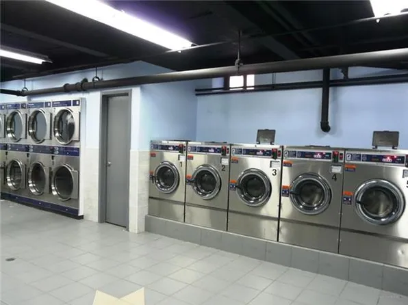 67-35 Yellowstone Boulevard image 1 of 7