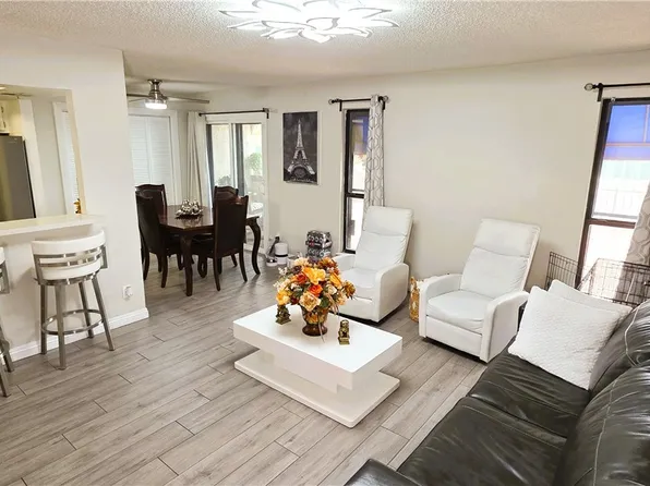 6117 W Oakey Blvd APT A, Las Vegas, NV 89146