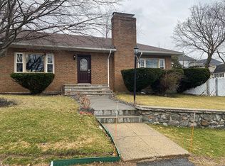 21 Tower Hill St, Lawrence, MA 01841