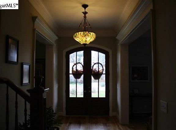 2nd image of 102 Ivy Woods Dr