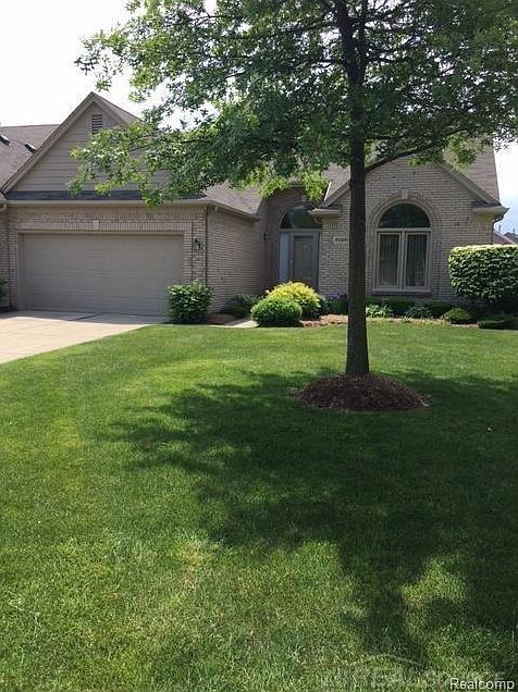 1st image of 45685 Hillsboro Dr