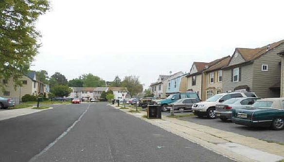 2nd image of 14 Noble Rd
