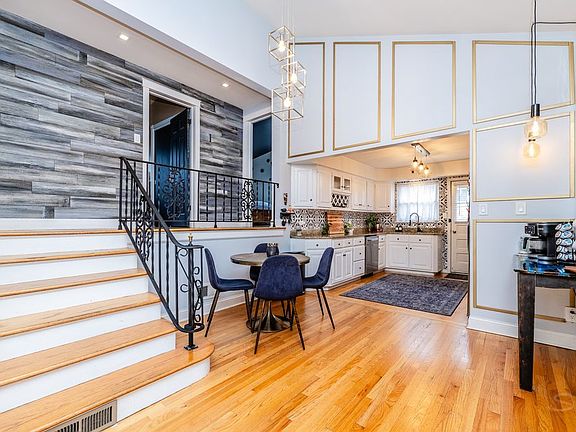 4th image of 1233 Woodside Rd