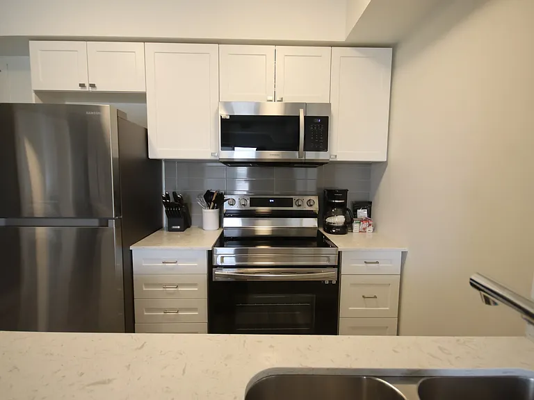 144 Lucan Ave #203 — Photo 11