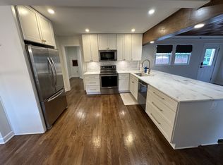 1030 Glendale Dr, East Pt, GA 30344