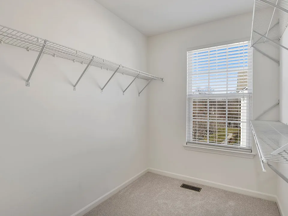 4801 Portsmouth Rd