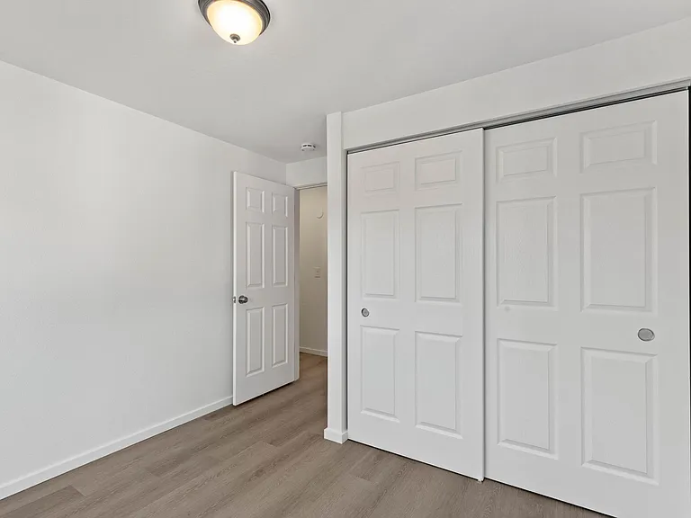 Greenwood Apartments — Photo 11