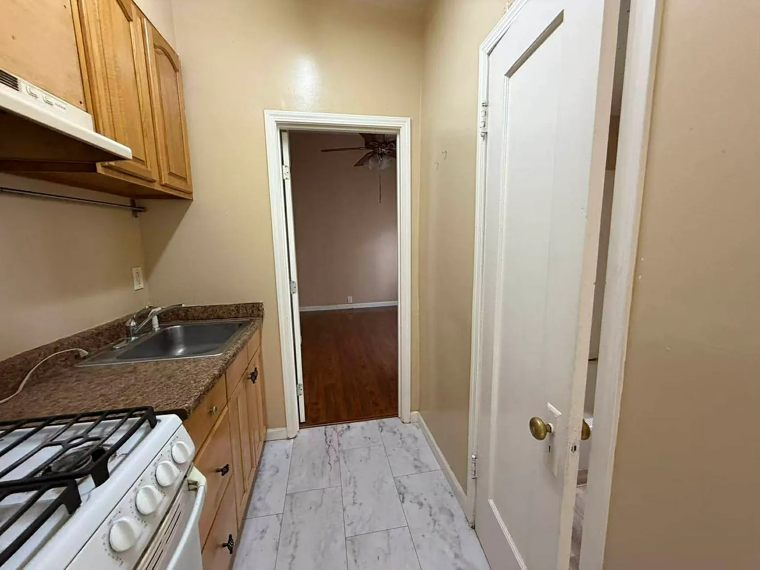 1 bed, 5000 sqft, $1,650 — Photo 1