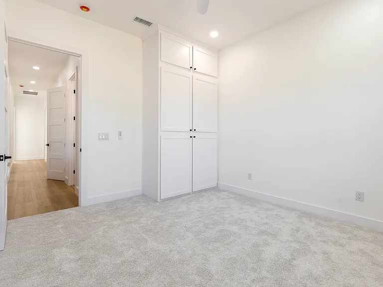 1001 Henry Way — Photo 22