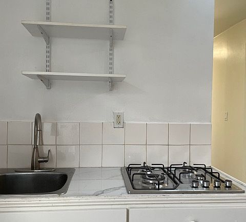 3rd image of 549 N 13th St #2