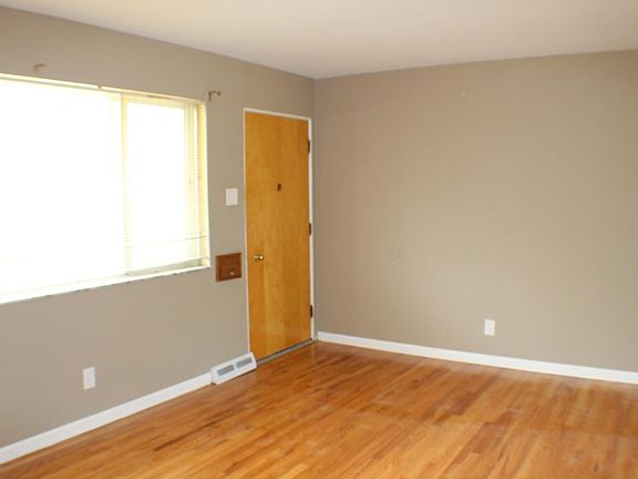 4th image of 95 Sackett Dr