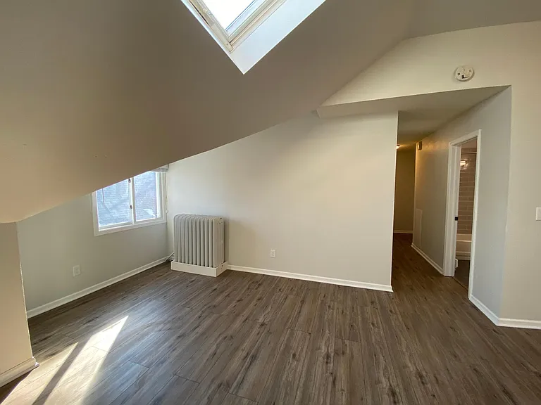 1157 Hague Ave #6 — Photo 12