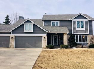 7949 S Bay Curv, Eden Prairie, MN 55347