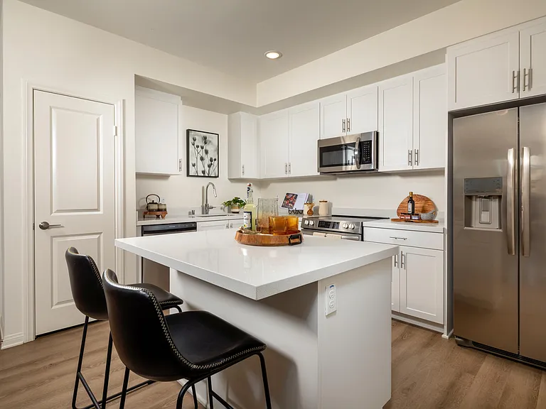 550 E Foothill Blvd — Photo 15