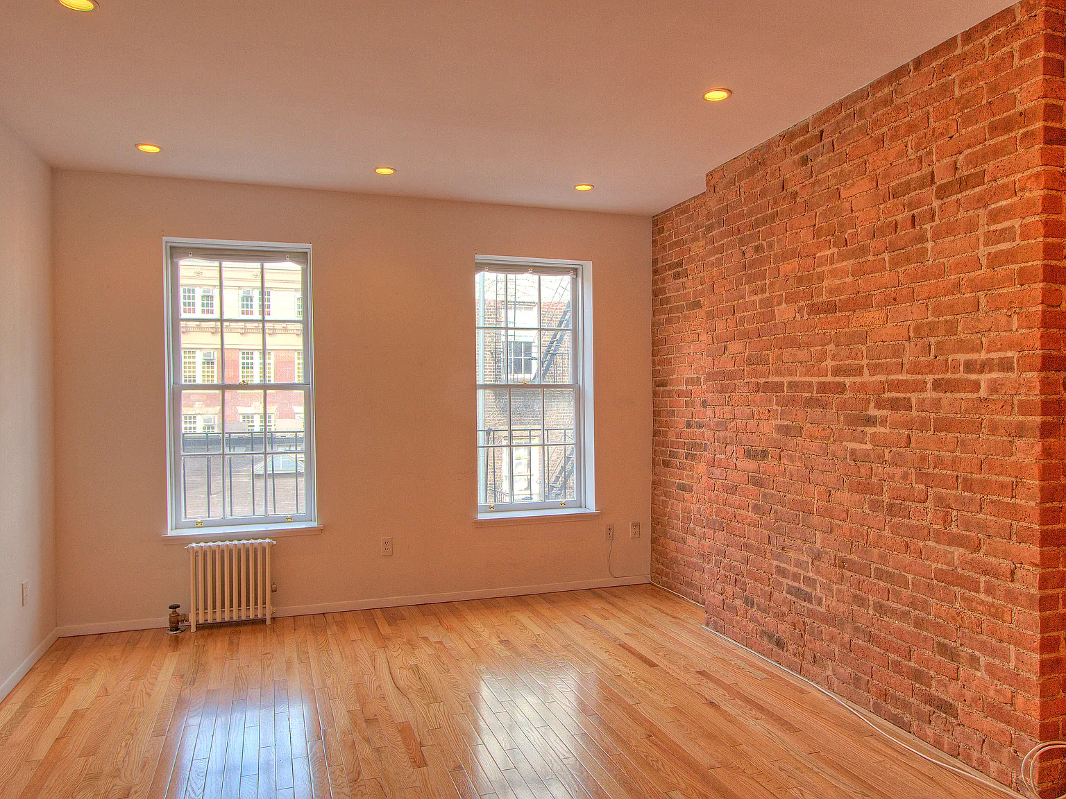 307 East 81st Street — Photo 4