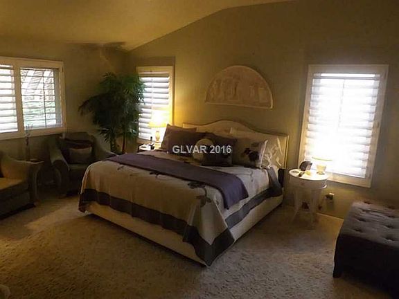 5th image of 3331 S Park St